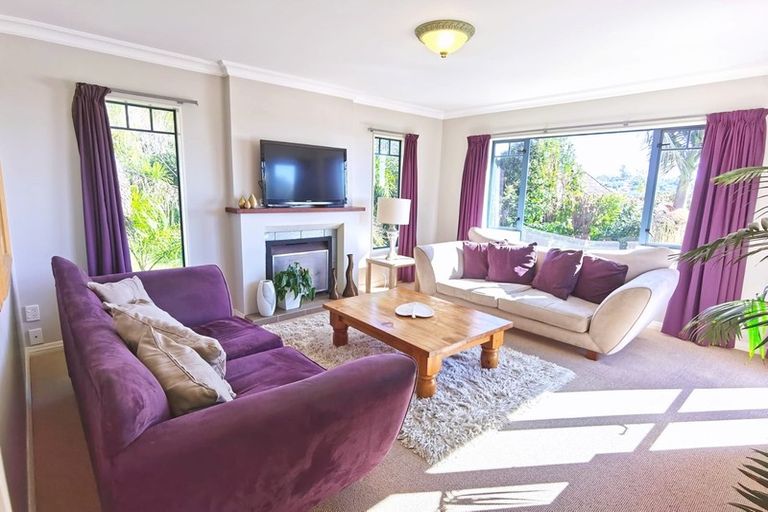Photo of property in 46a Mellons Bay Road, Mellons Bay, Auckland, 2014