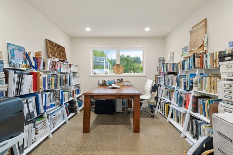 Photo of property in 26 Irvine Street, Lawrence, 9532