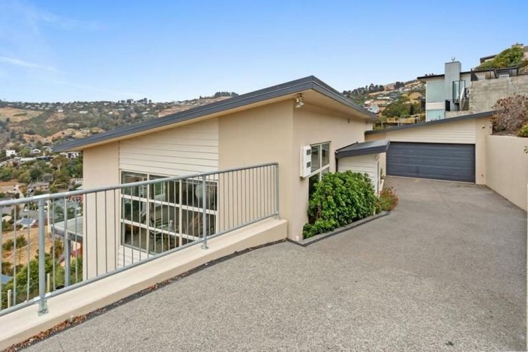 Photo of property in 6 Redcliffs View Lane, Redcliffs, Christchurch, 8081