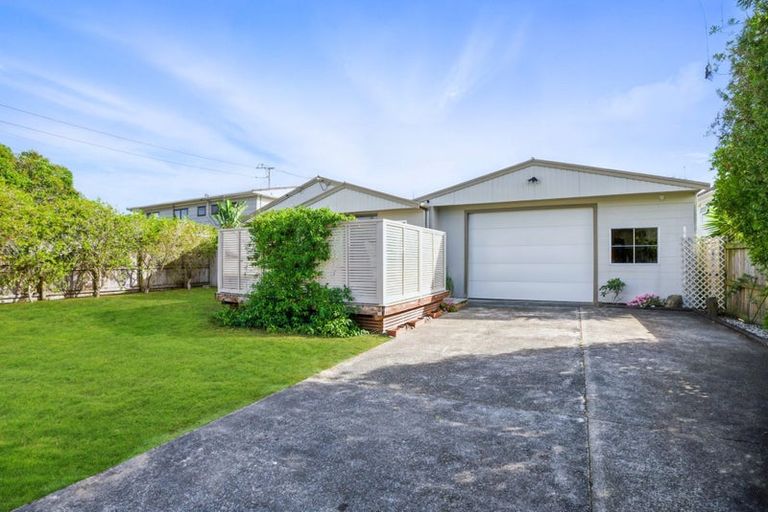 Photo of property in 75 Ruakaka Beach Road, Ruakaka, 0116