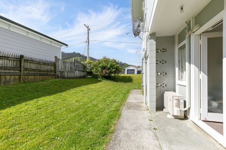 Photo of property in 42b Ngatoto Street, Ngaio, Wellington, 6035