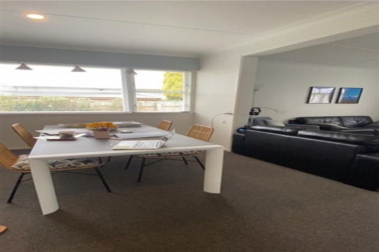 Photo of property in 23 Liverpool Street, Levin, 5510