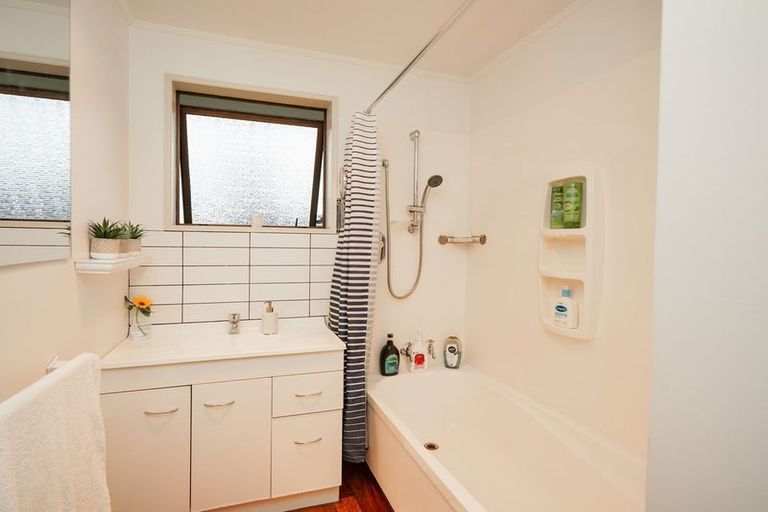 Photo of property in 125 Cunningham Crescent, Grasmere, Invercargill, 9810