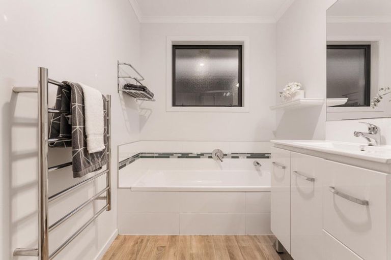 Photo of property in 15 Piata Street, Papamoa Beach, Papamoa, 3118