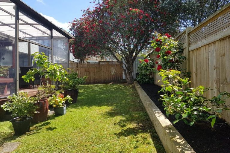 Photo of property in 6/177 Onewa Road, Birkenhead, Auckland, 0626