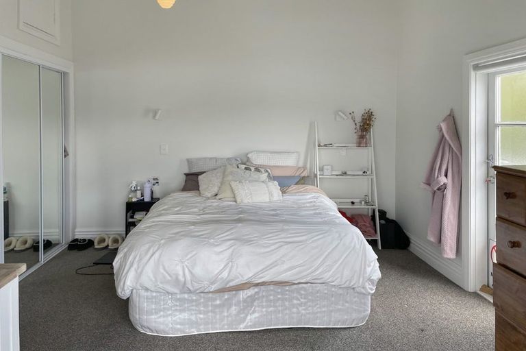 Photo of property in 2 Telford Terrace, Oriental Bay, Wellington, 6011