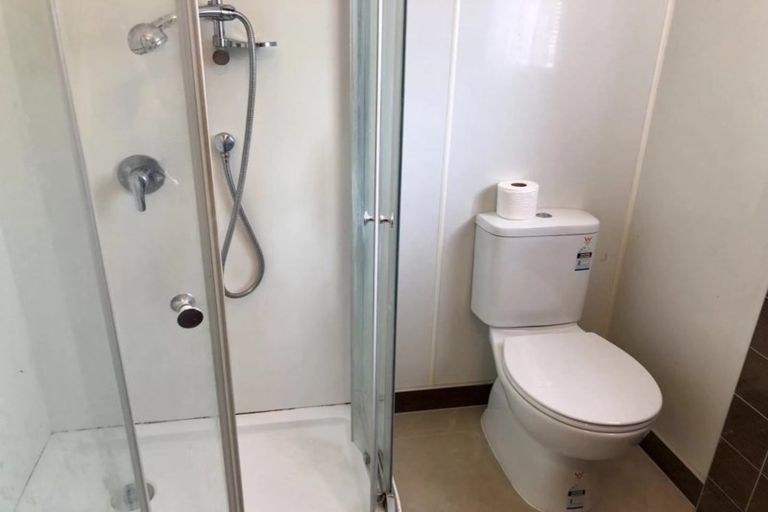 Photo of property in 55 Archibald Road, Kelston, Auckland, 0602