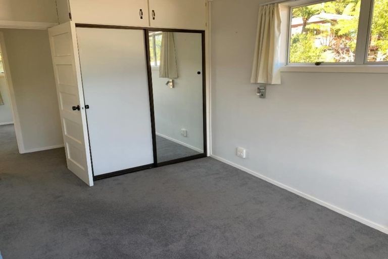 Photo of property in 43 Milton Terrace, Picton, 7220
