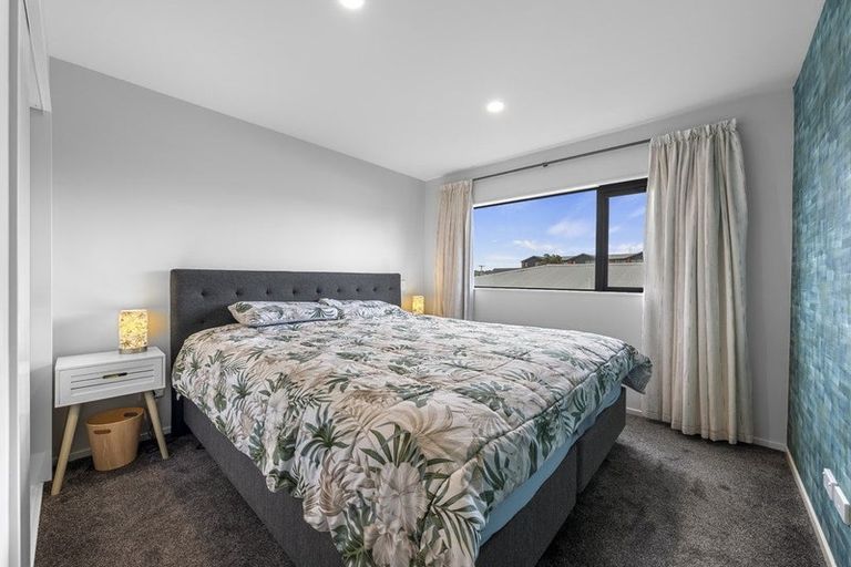 Photo of property in 5/11 Karamu Street, Te Atatu Peninsula, Auckland, 0610