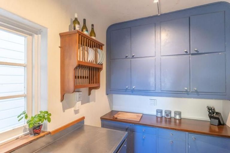 Photo of property in 2/193 The Terrace, Wellington Central, Wellington, 6011