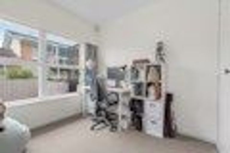Photo of property in 2/771 Beach Road, Browns Bay, Auckland, 0630