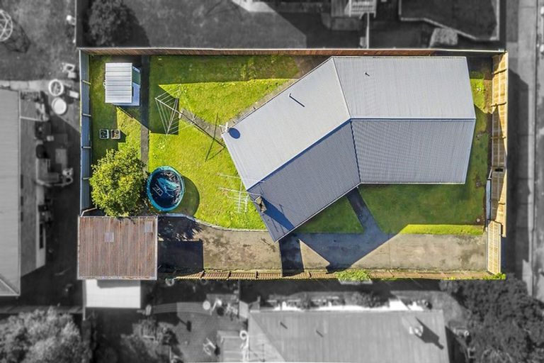 Photo of property in 9 Oregon Drive, Maoribank, Upper Hutt, 5018