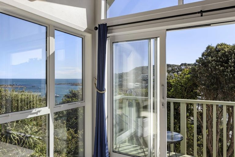 Photo of property in 10 Linwood Way, Island Bay, Wellington, 6023