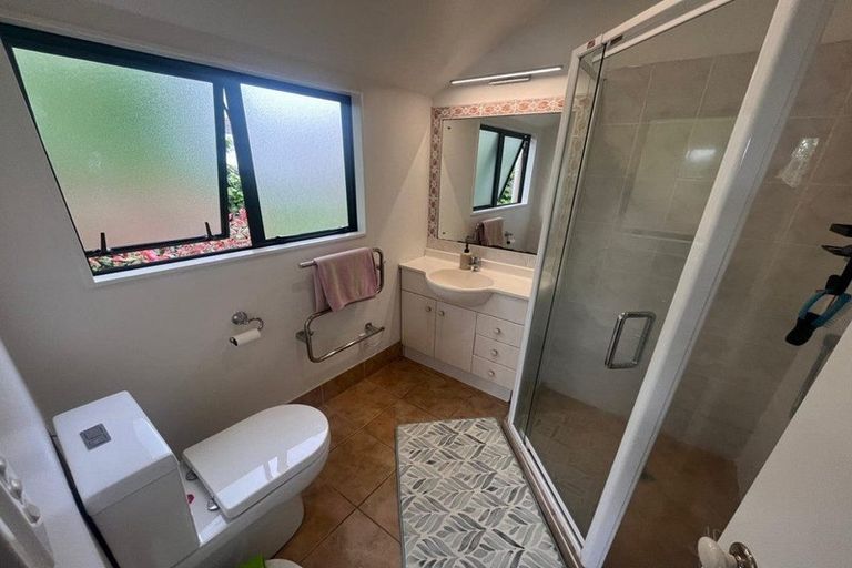 Photo of property in 6 Hoya Court, Henderson, Auckland, 0610