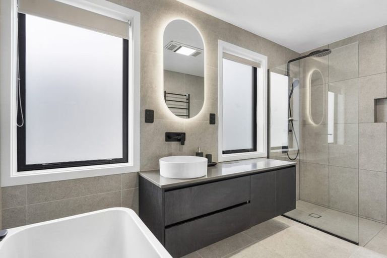 Photo of property in 13 Hautoa Lane, Flat Bush, Auckland, 2019