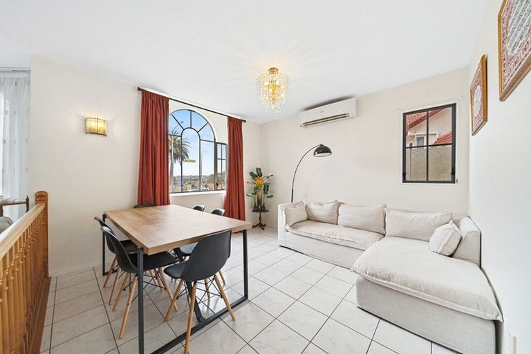 Photo of property in 759 Chapel Road, Dannemora, Auckland, 2016