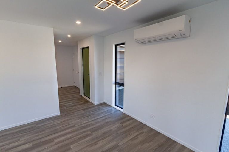 Photo of property in 69 Akoranga Place, Hornby, Christchurch, 8042