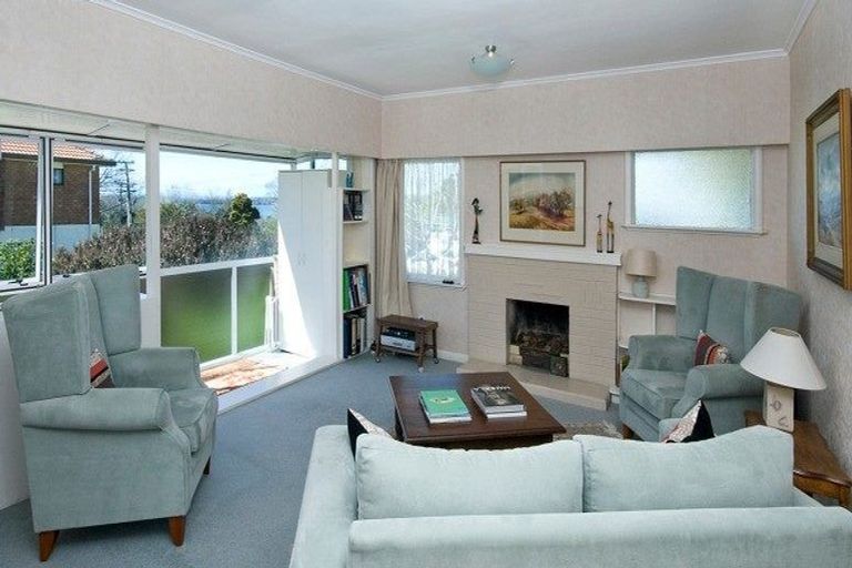 Photo of property in 1/20 Parkhill Road, Mellons Bay, Auckland, 2014