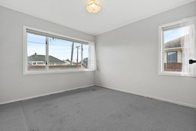 Photo of property in 15 Velvet Crescent, Otara, Auckland, 2023