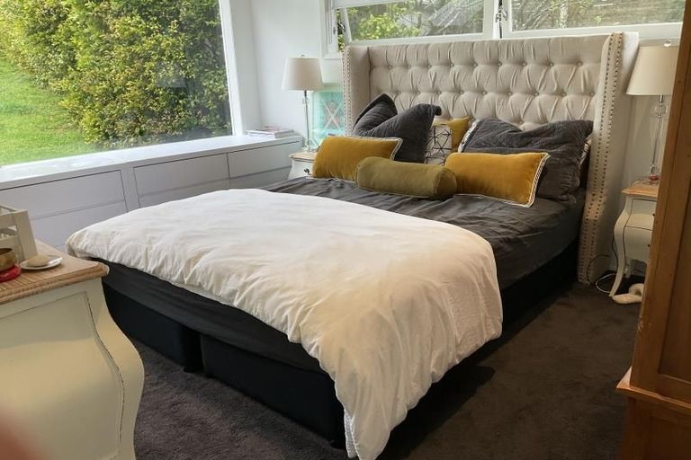 Photo of property in 23 Blakeborough Drive, Forrest Hill, Auckland, 0620