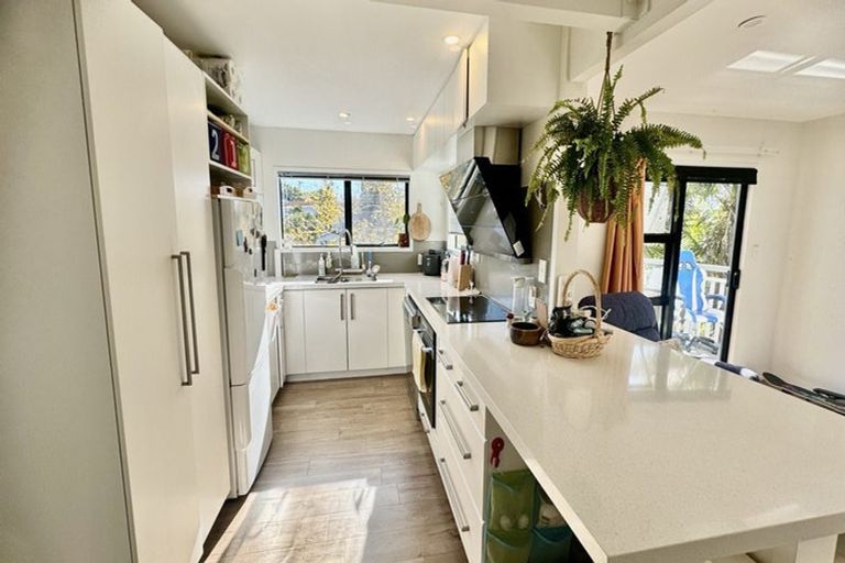 Photo of property in 1/12 Masefield Street, Cockle Bay, Auckland, 2014