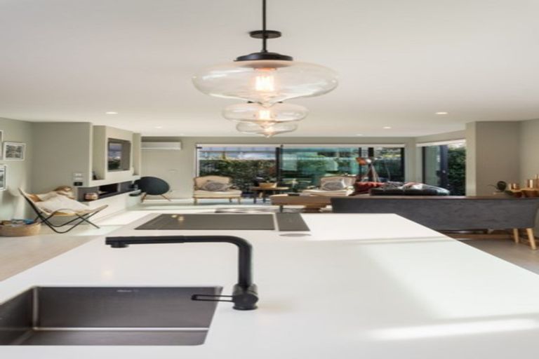 Photo of property in 28b Beaver Road, Blenheim, 7201