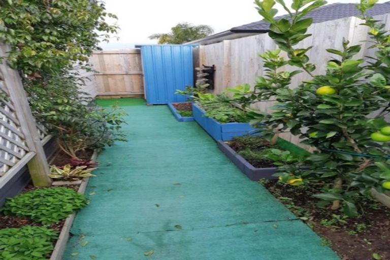 Photo of property in 11 Kamahi Crescent, Papamoa Beach, Papamoa, 3118