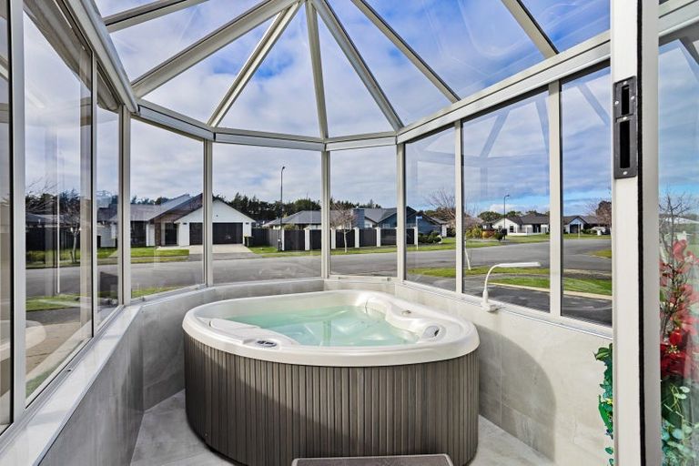 Photo of property in 45 Northside Drive, Waikiwi, Invercargill, 9810