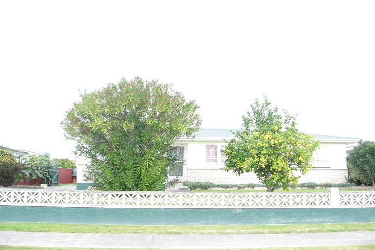 Photo of property in 15 Lyttelton Crescent, Tamatea, Napier, 4112