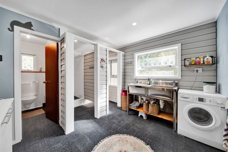 Photo of property in 33 Whakapaki Street, Urenui, 4375