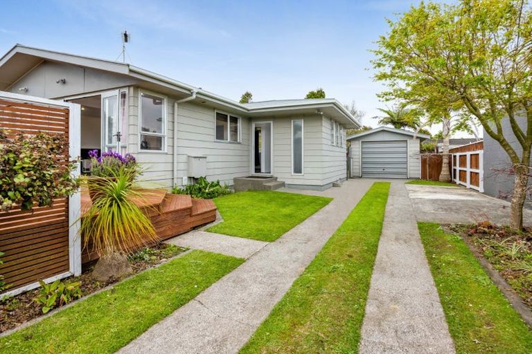 Photo of property in 3 Gardenia Avenue, Bell Block, New Plymouth, 4312