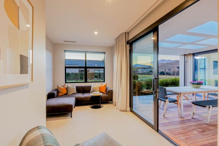 Photo of property in Kawarau Heights, 71 Kawarau Heights Boulevard, Lake Hayes, Queenstown, 9304