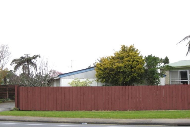 Photo of property in 201 Mangorei Road, Merrilands, New Plymouth, 4312