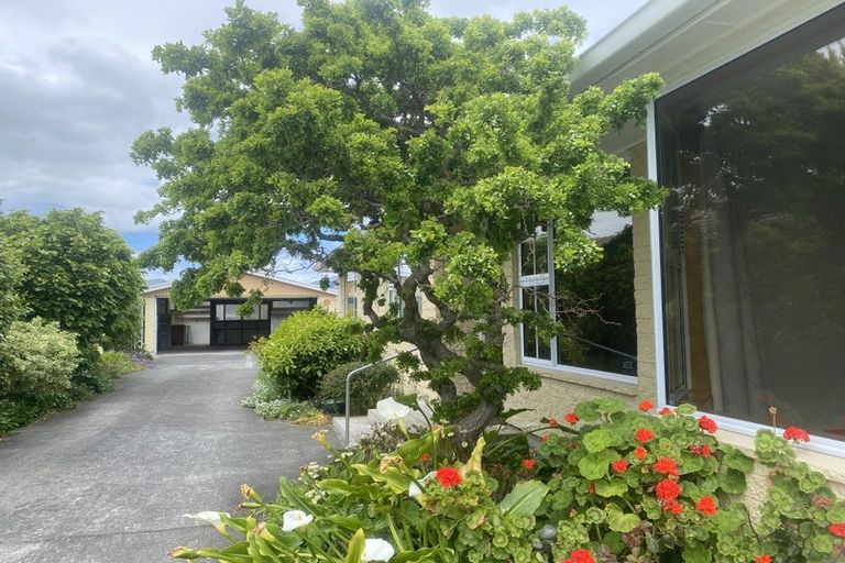 Photo of property in 15 Blakehall Place, Spreydon, Christchurch, 8024