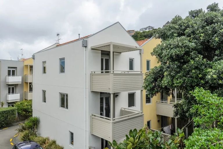 Photo of property in Marrakech Cafe, 46/305 Evans Bay Parade, Hataitai, Wellington, 6021