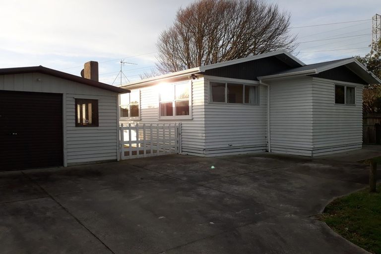 Photo of property in 35 Sheridan Street, Silverdale, Hamilton, 3216
