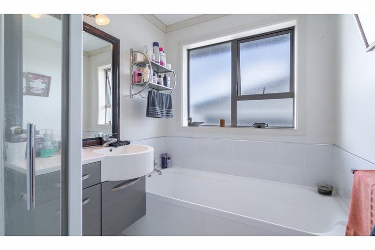 Photo of property in 26 Price Street, Grasmere, Invercargill, 9810