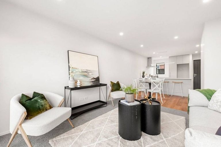 Photo of property in 22b Palmer Crescent, Silverstream, Upper Hutt, 5019