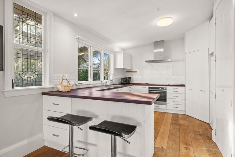 Photo of property in 243 Edgeware Road, Edgeware, Christchurch, 8013