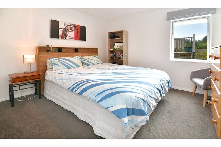 Photo of property in 5a Melia Place, Stanmore Bay, Whangaparaoa, 0932