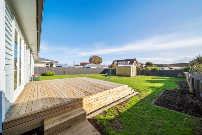 Photo of property in 5 Murray Avenue, Hawera, 4610