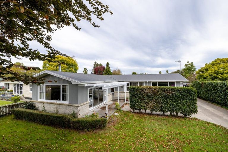 Photo of property in 21 Flaxmere Avenue, Flaxmere, Hastings, 4120