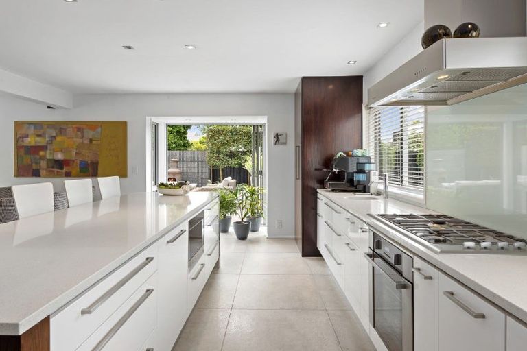 Photo of property in 46a Totara Street, Fendalton, Christchurch, 8041