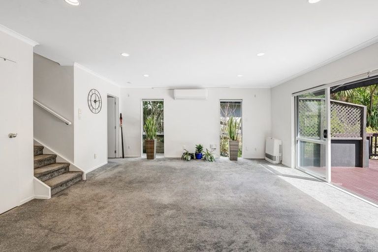 Photo of property in 133a Glendhu Road, Bayview, Auckland, 0629