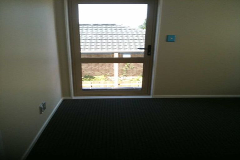 Photo of property in 6 Tavua Lane, Ranui, Auckland, 0612