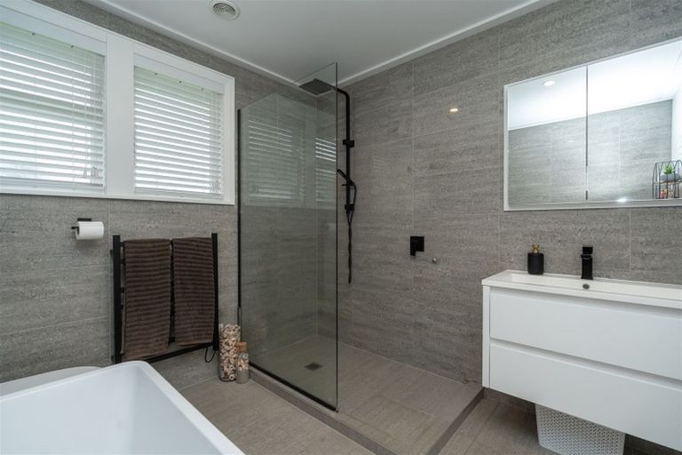 Photo of property in 4 Robertson Place, Rukuhia, Hamilton, 3282