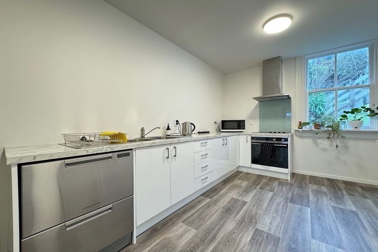 Photo of property in 2 Konini Road, Hataitai, Wellington, 6021