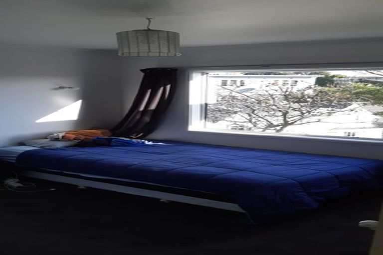 Photo of property in 82 Townsend Road, Miramar, Wellington, 6022