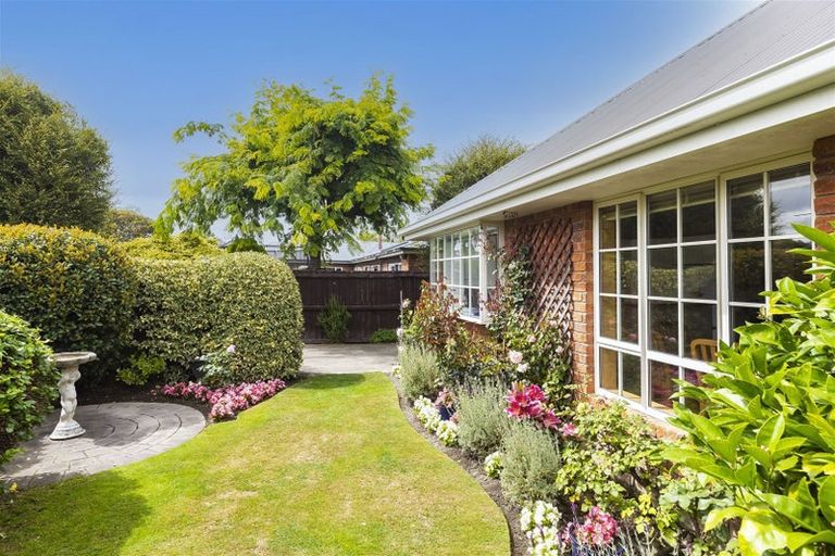 Photo of property in 10 Tavistock Place, Russley, Christchurch, 8042