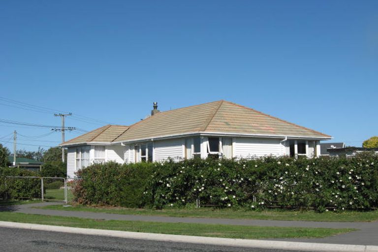 Photo of property in 62 Selwyn Street, Leeston, 7632